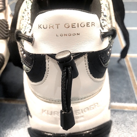 KURT GEIGER LONDON- New Unique Size 6 1/2 Classy Coveted & Popular Gold Monogram - Picture 13 of 16